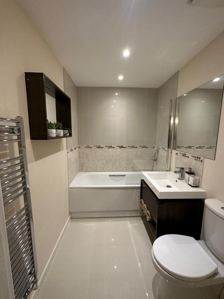 דירות ווטפורד Modern Flat מראה חיצוני תמונה
